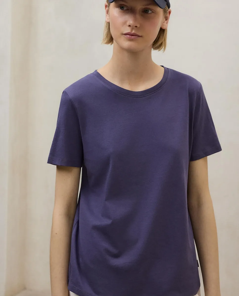 Женская футболка с коротким рукавом и круглым вырезом Ecoalf, фиолетовый 
Женская футболка с коротким рукавом и круглым вырезом Ecoalf, фиолетовый