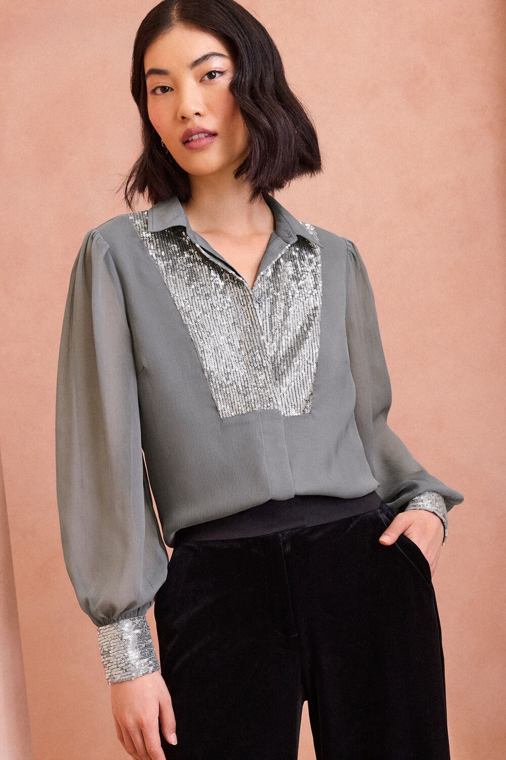 Рубашка с пайетками Love & Roses, серый
Рубашка с пайетками Love & Roses, серый