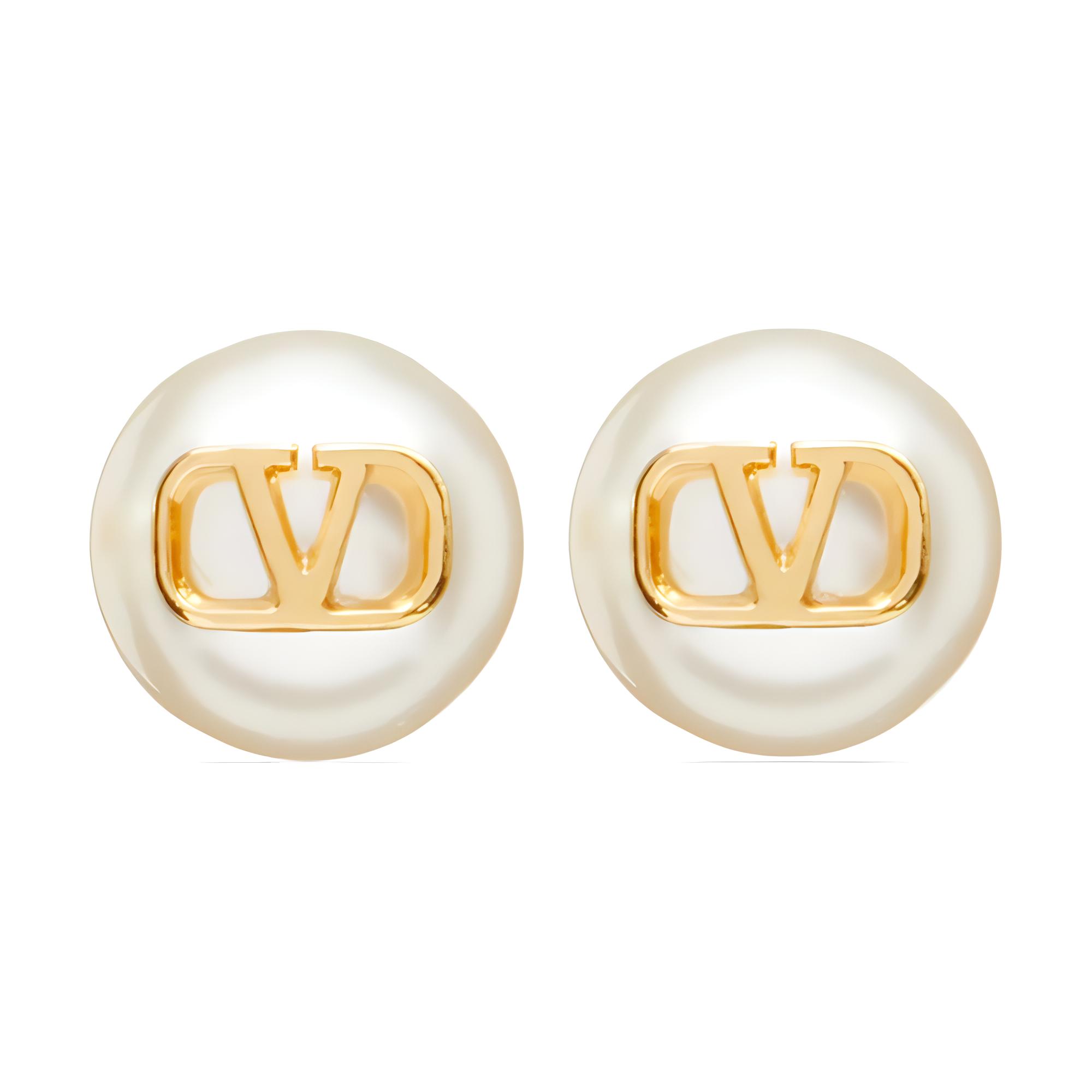 Сережки VLogo Signature с декором Valentino
Сережки VLogo Signature с декором Valentino