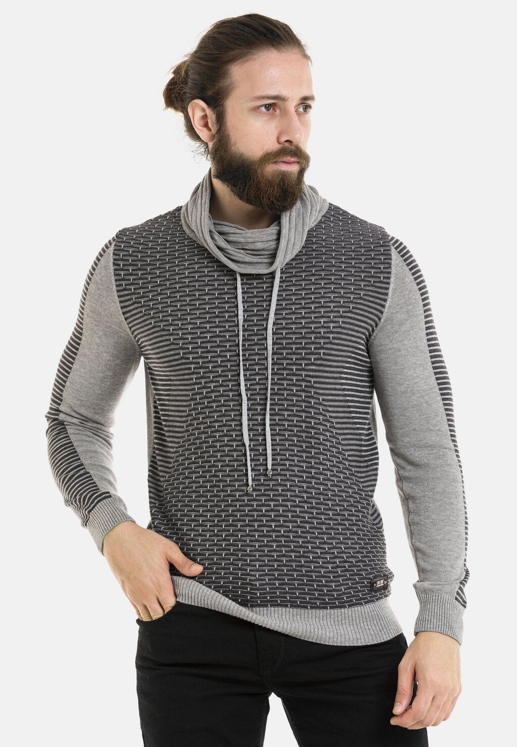 Джемпер Cipo & Baxx, светло-серый
Джемпер Cipo & Baxx, светло-серый