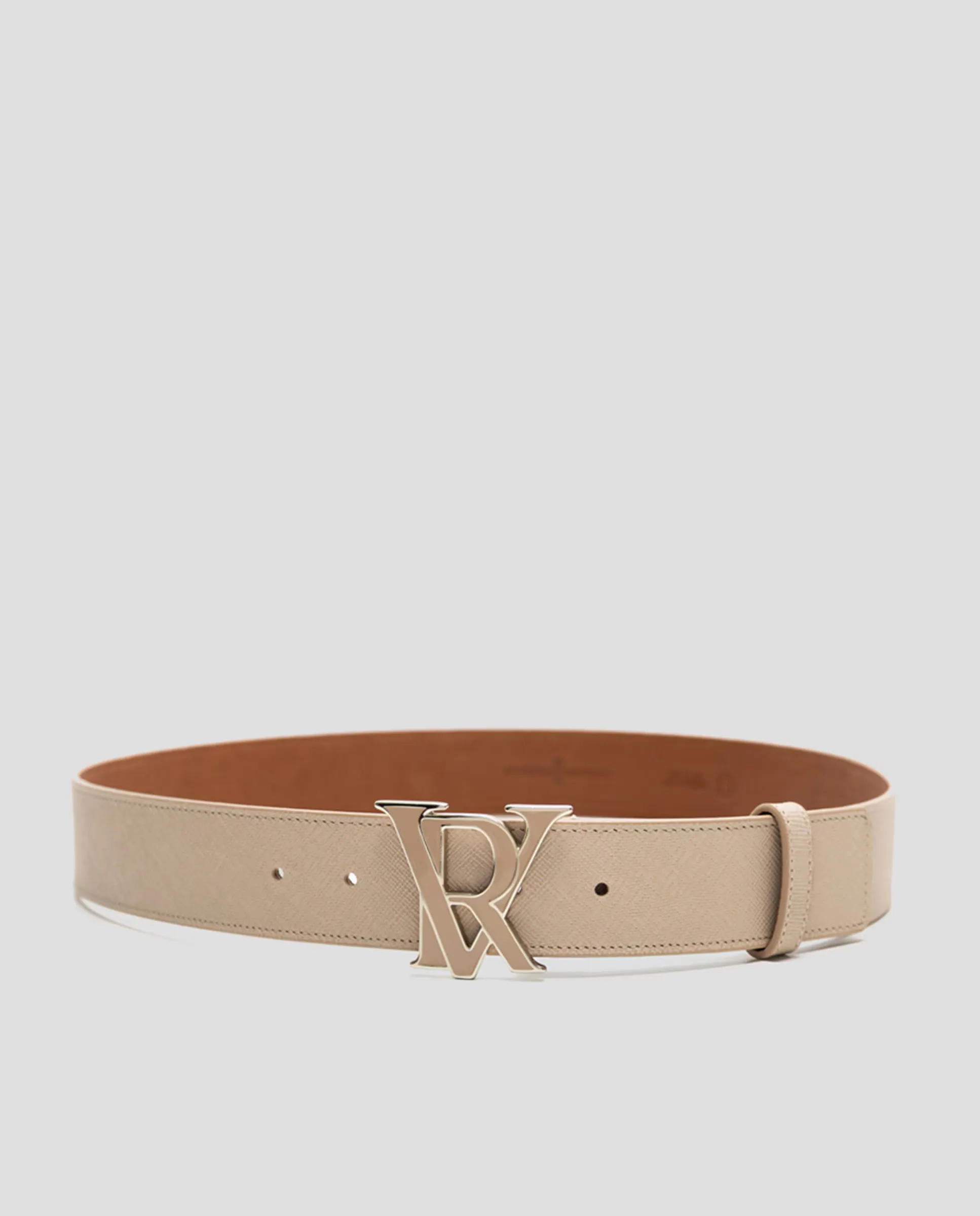 Женский ремень из кожи сафьяно с эмалированной пряжкой Roberto Verino, светло-коричневый
Женский ремень из кожи сафьяно с эмалированной пряжкой Roberto Verino, светло-коричневый