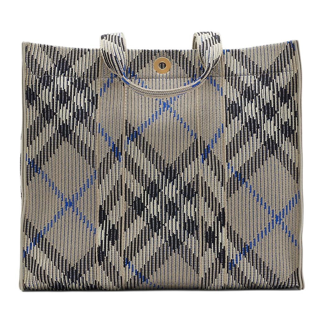 Полиамидная сумка-шоппер, шоппер, женская сумка, серая сумка через плечо Burberry
Полиамидная сумка-шоппер, шоппер, женская сумка, серая сумка через плечо Burberry