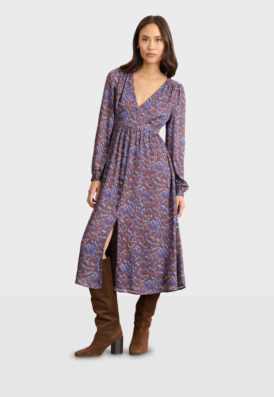 Платье Garance Paris TARA, Electric Blue/Metallic Blue
Платье Garance Paris TARA, Electric Blue/Metallic Blue