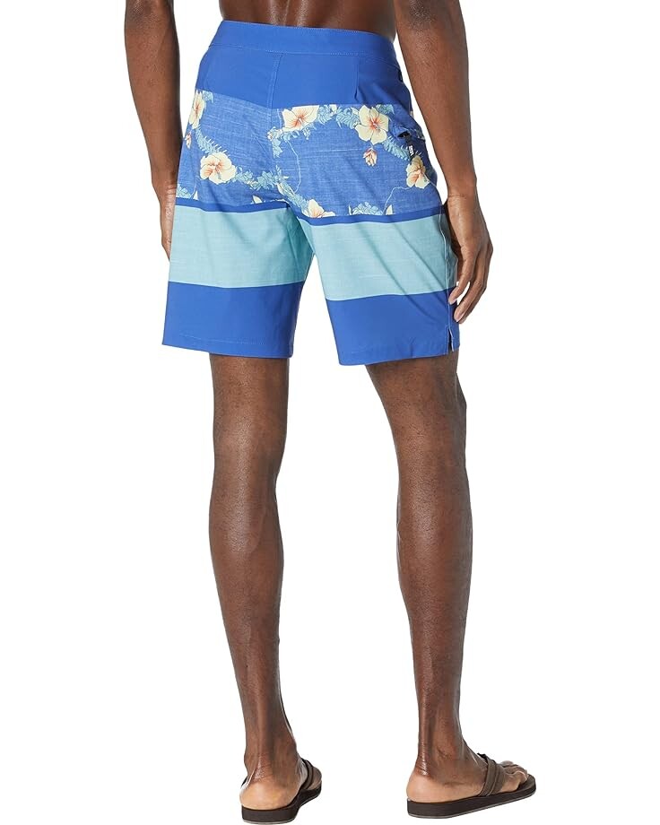 Шорты для плавания Vans Print Stripe 19" Boardshorts, цвет Deep Ultramarine/Lei'd To Rest
Шорты для плавания Vans Print Stripe 19" Boardshorts, цвет Deep Ultramarine/Lei'd To Rest