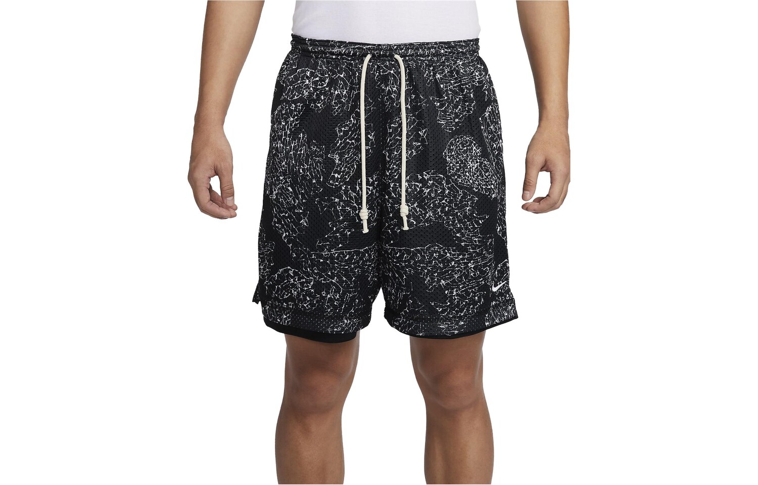 Мужские баскетбольные шорты Nike, цвет Black
Мужские баскетбольные шорты Nike, цвет Black