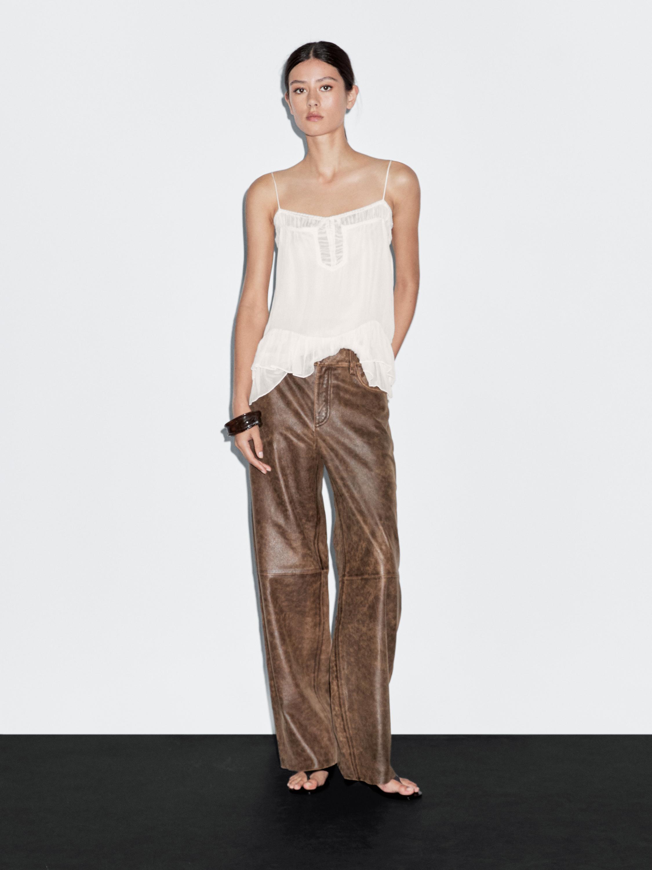 Брюки из потертой кожи наппа Massimo Dutti, коричневый
Брюки из потертой кожи наппа Massimo Dutti, коричневый