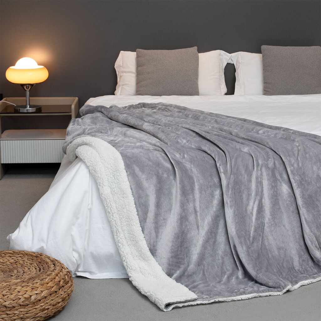 Пушистый плед Sherpa, плед Skandi двусторонний, плед Skandi 200х240см Paco Home, серый
Пушистый плед Sherpa, плед Skandi двусторонний, плед Skandi 200х240см Paco Home, серый
