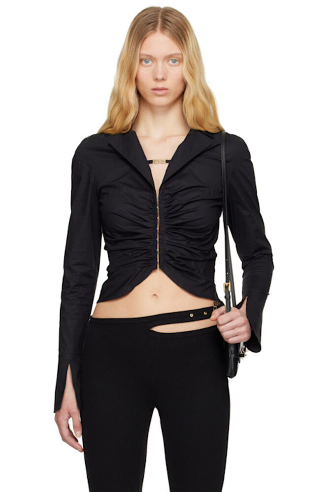 Черная рубашка с логотипом Institutional, присборенная Versace Jeans Couture
Черная рубашка с логотипом Institutional, присборенная Versace Jeans Couture