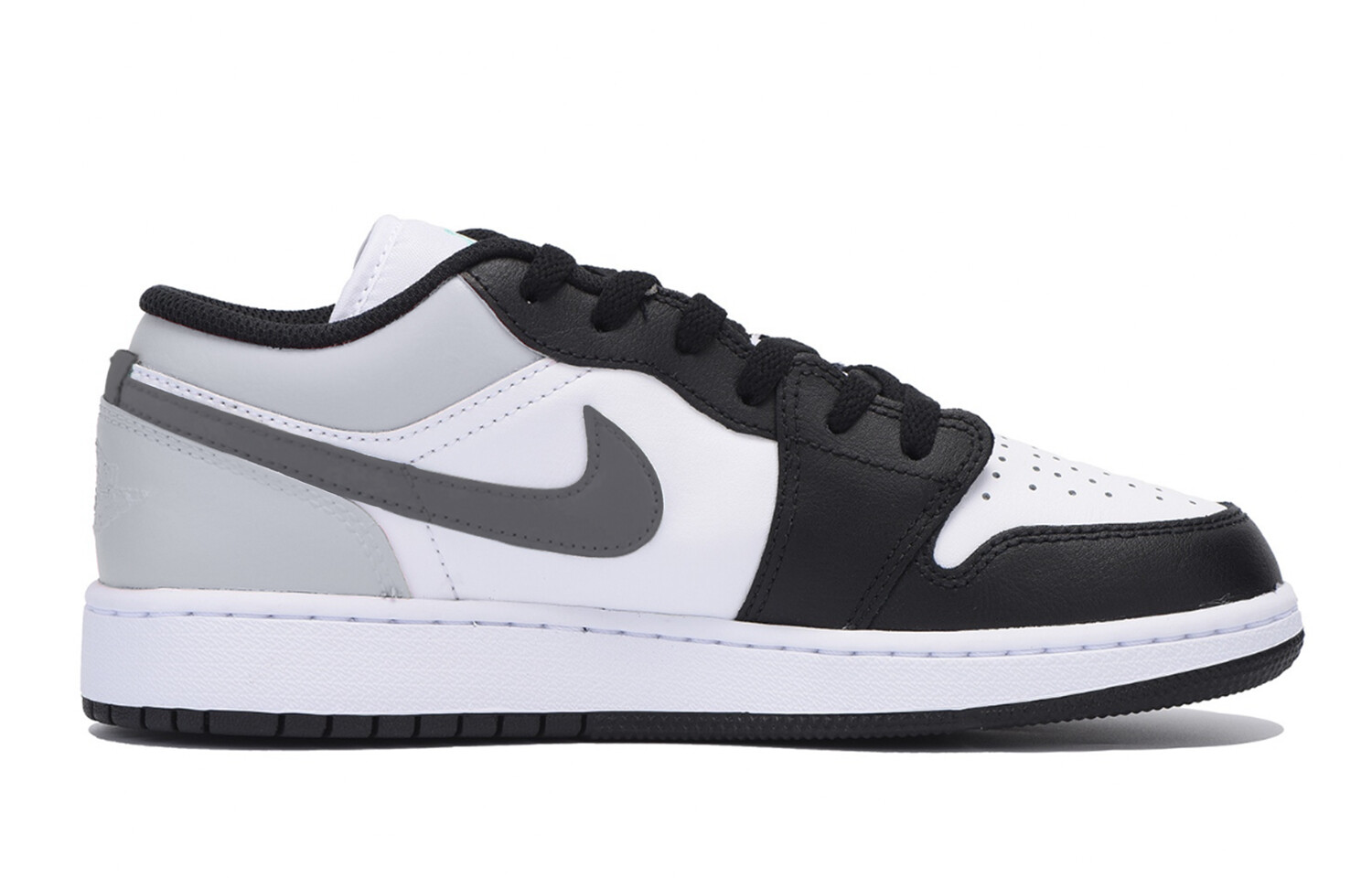 Кроссовки Air Jordan 1 Vintage Basketball Shoes Men Low-top Black/Dark Gray, черный
Кроссовки Air Jordan 1 Vintage Basketball Shoes Men Low-top Black/Dark Gray, черный