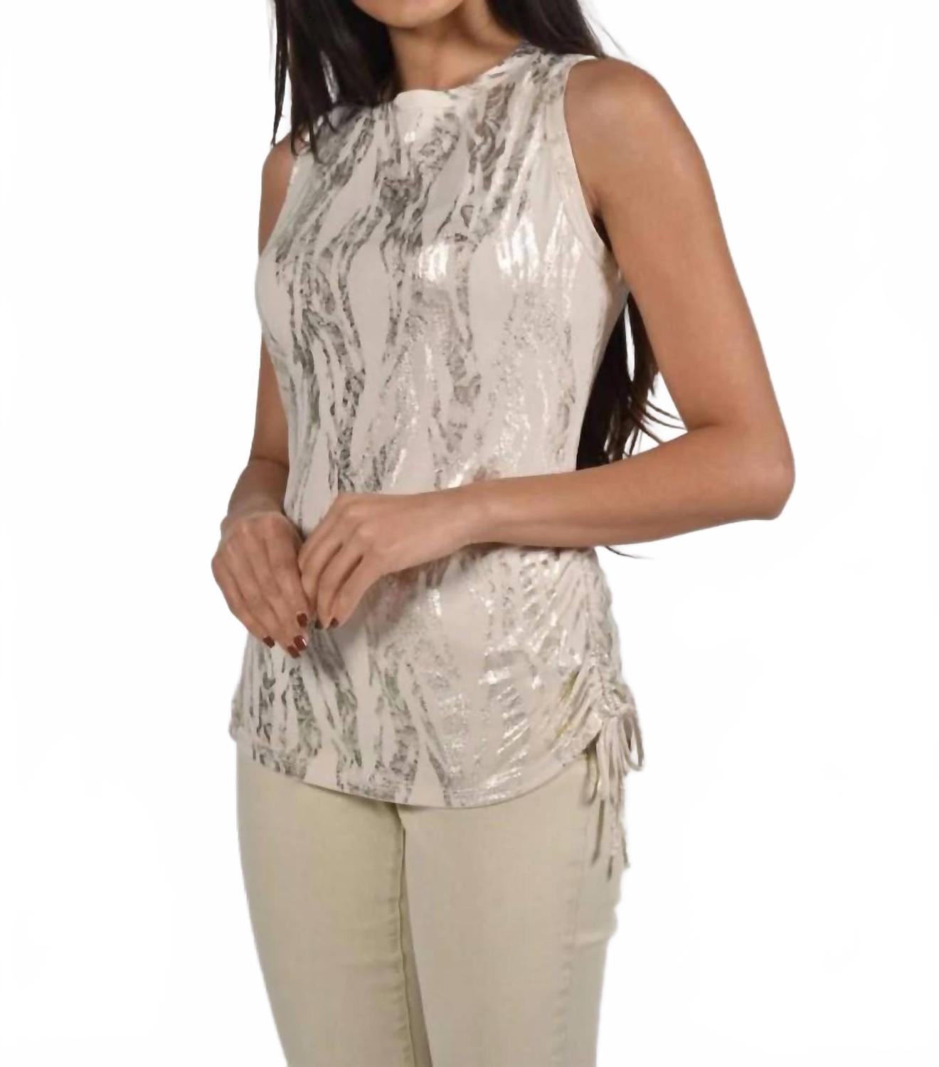 Майка без рукавов с металлическим эффектом бежевого цвета Frank Lyman
Майка без рукавов с металлическим эффектом бежевого цвета Frank Lyman