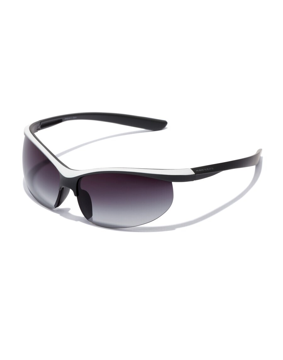Солнцезащитные очки HAWKERS Sunglasses RADIANTE, черный
Солнцезащитные очки HAWKERS Sunglasses RADIANTE, черный