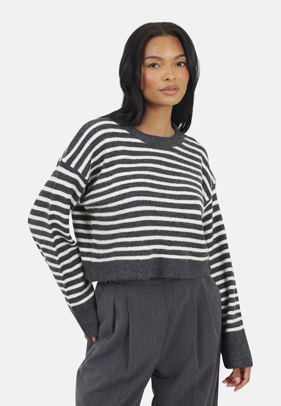 Джемпер Brave Soul CREW NECK STRIPED , Dark Grey
Джемпер Brave Soul CREW NECK STRIPED , Dark Grey