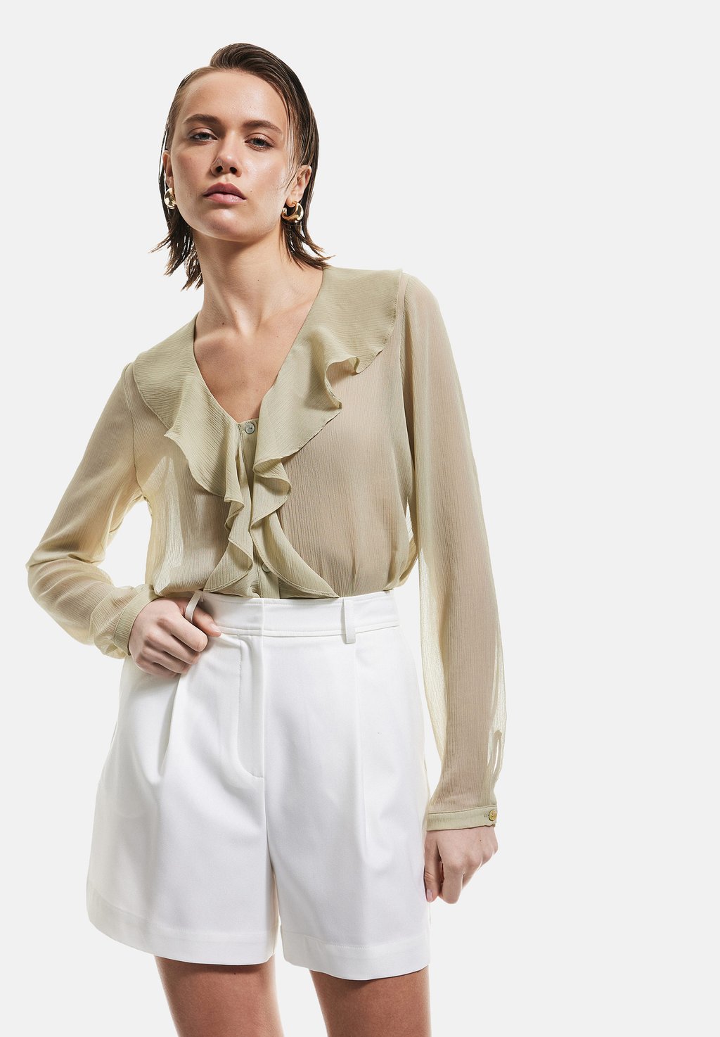 Блуза RUFFLE Koton, светло-зеленый
Блуза RUFFLE Koton, светло-зеленый