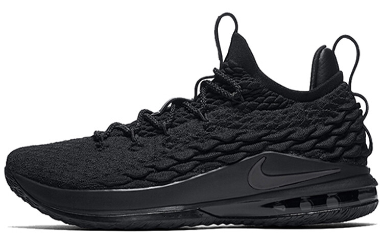 Баскетбольные кроссовки Nike Lebron 15 мужские
Баскетбольные кроссовки Nike Lebron 15 мужские