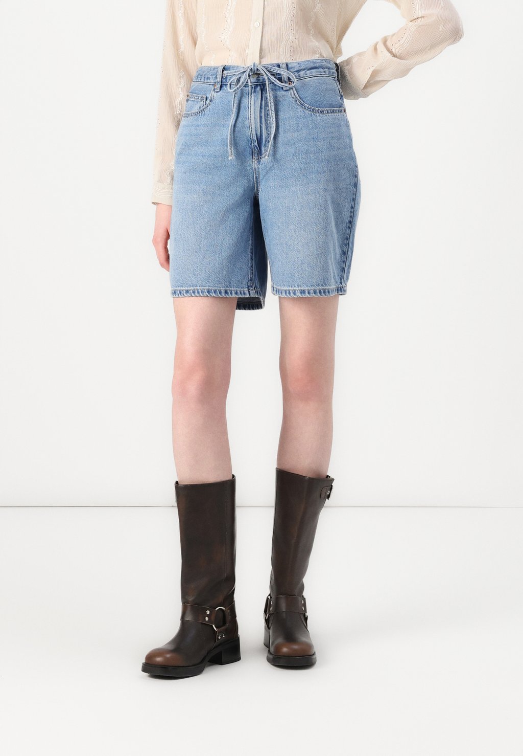 Джинсовые шорты VMVILLA BERMUDA Vero Moda, деним
Джинсовые шорты VMVILLA BERMUDA Vero Moda, деним