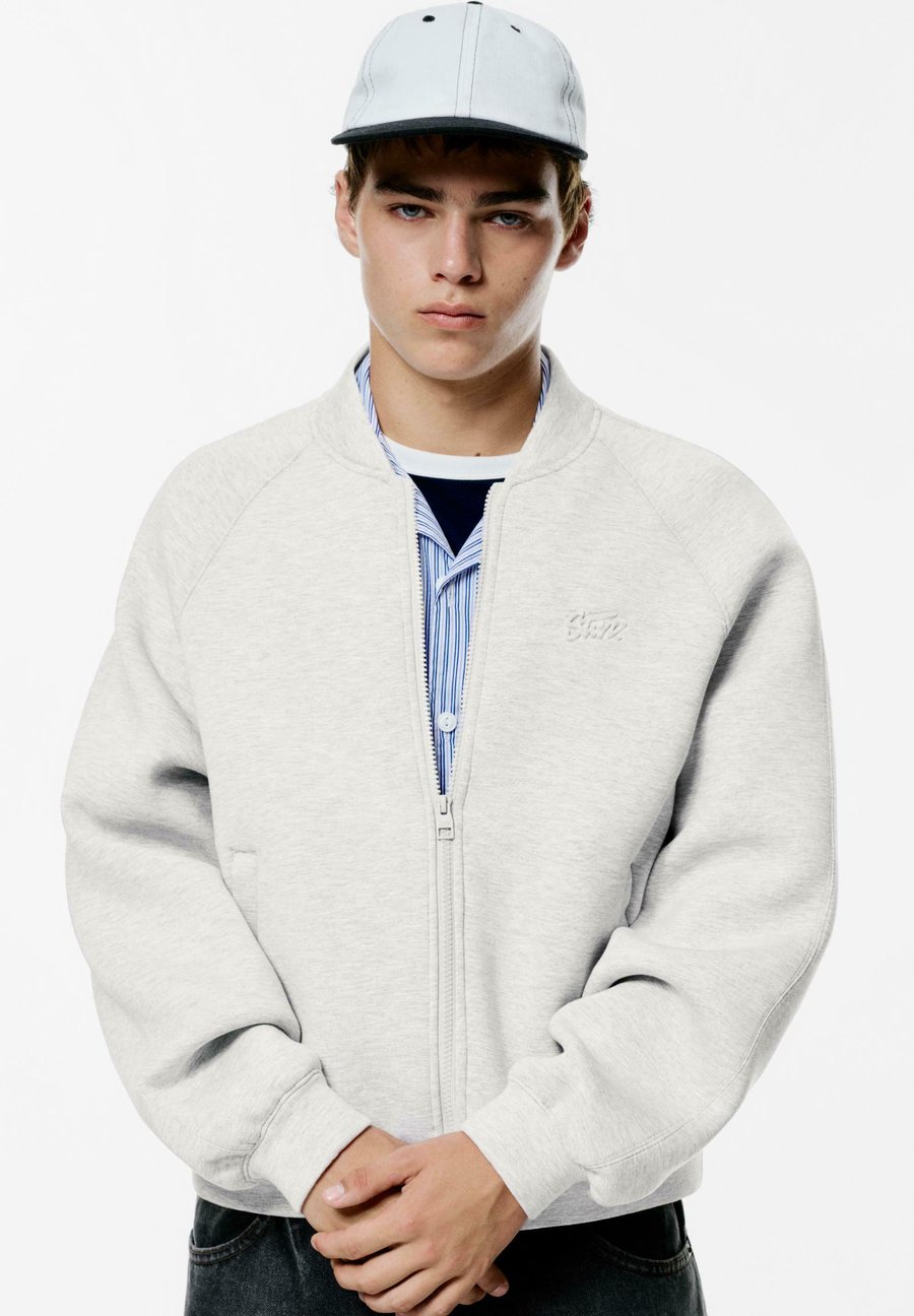 Куртка PULL&BEAR STWD, Grey
Куртка PULL&BEAR STWD, Grey