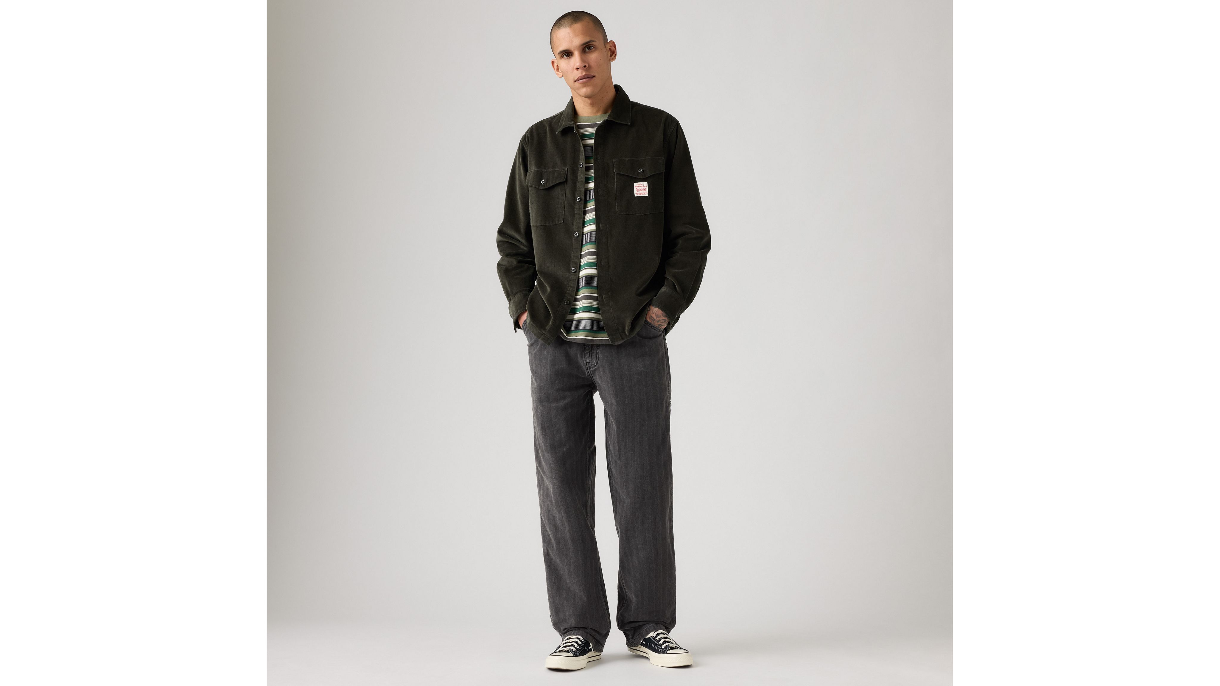 Свободные прямые мужские брюки-плотники 568 Levi's, Double Duty Herringbone - Black
Свободные прямые мужские брюки-плотники 568 Levi's, Double Duty Herringbone - Black