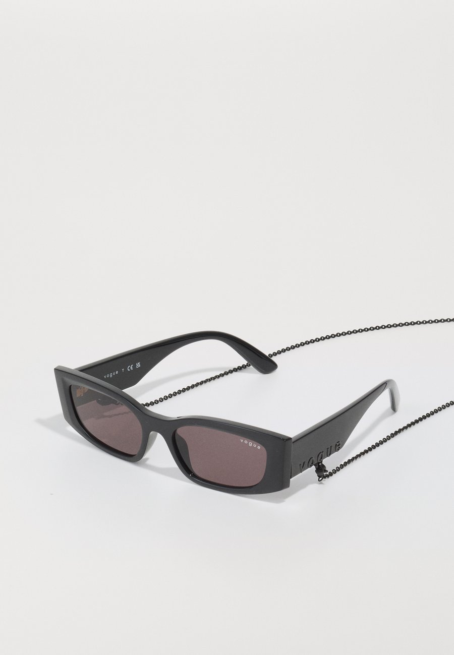 Солнцезащитные очки VOGUE Eyewear Sunglasses, Black/Black Smoke/Black
Солнцезащитные очки VOGUE Eyewear Sunglasses, Black/Black Smoke/Black