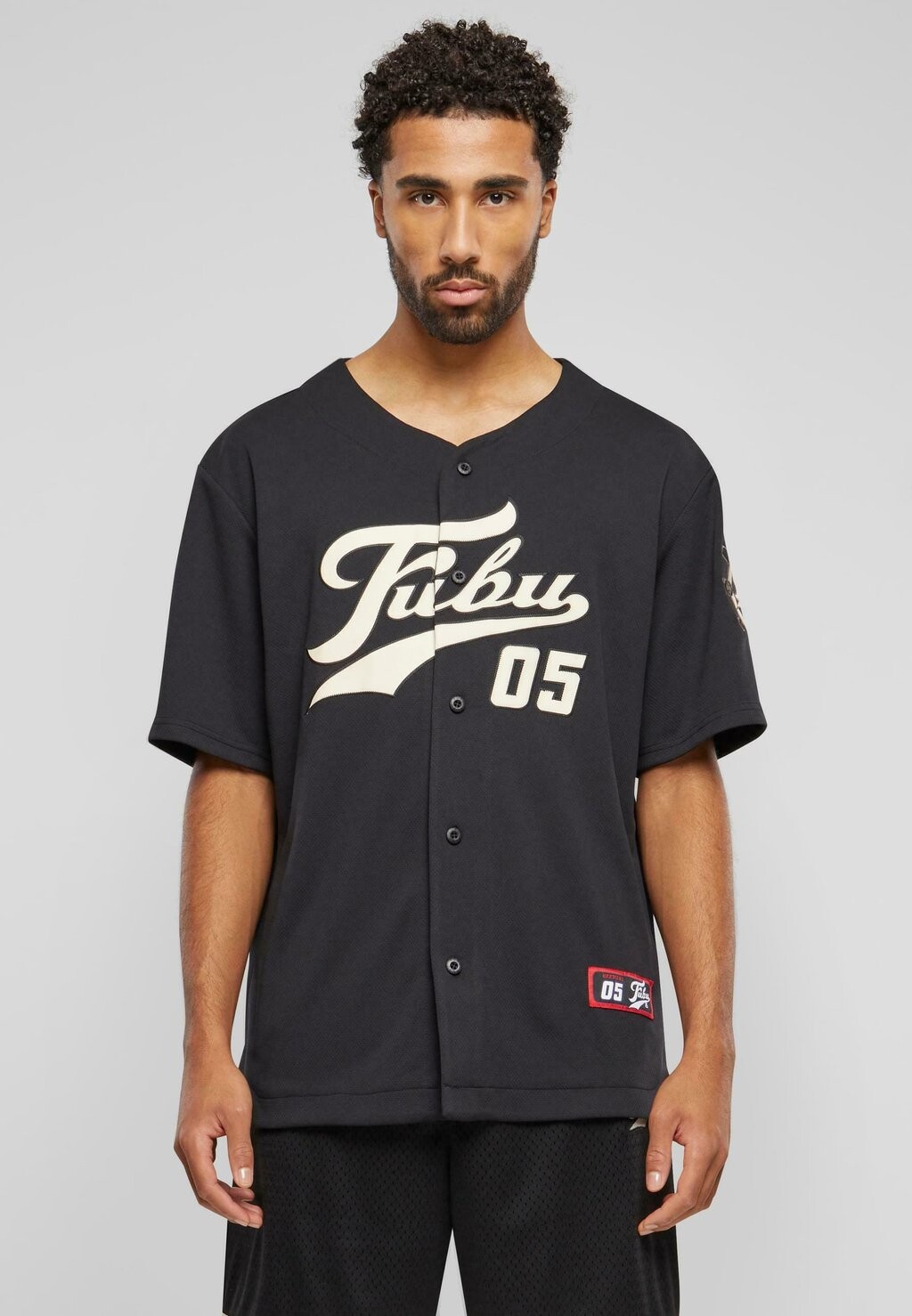 Кардиган VARSITY BASEBALL FUBU, цвет black creme
Кардиган VARSITY BASEBALL FUBU, цвет black creme
