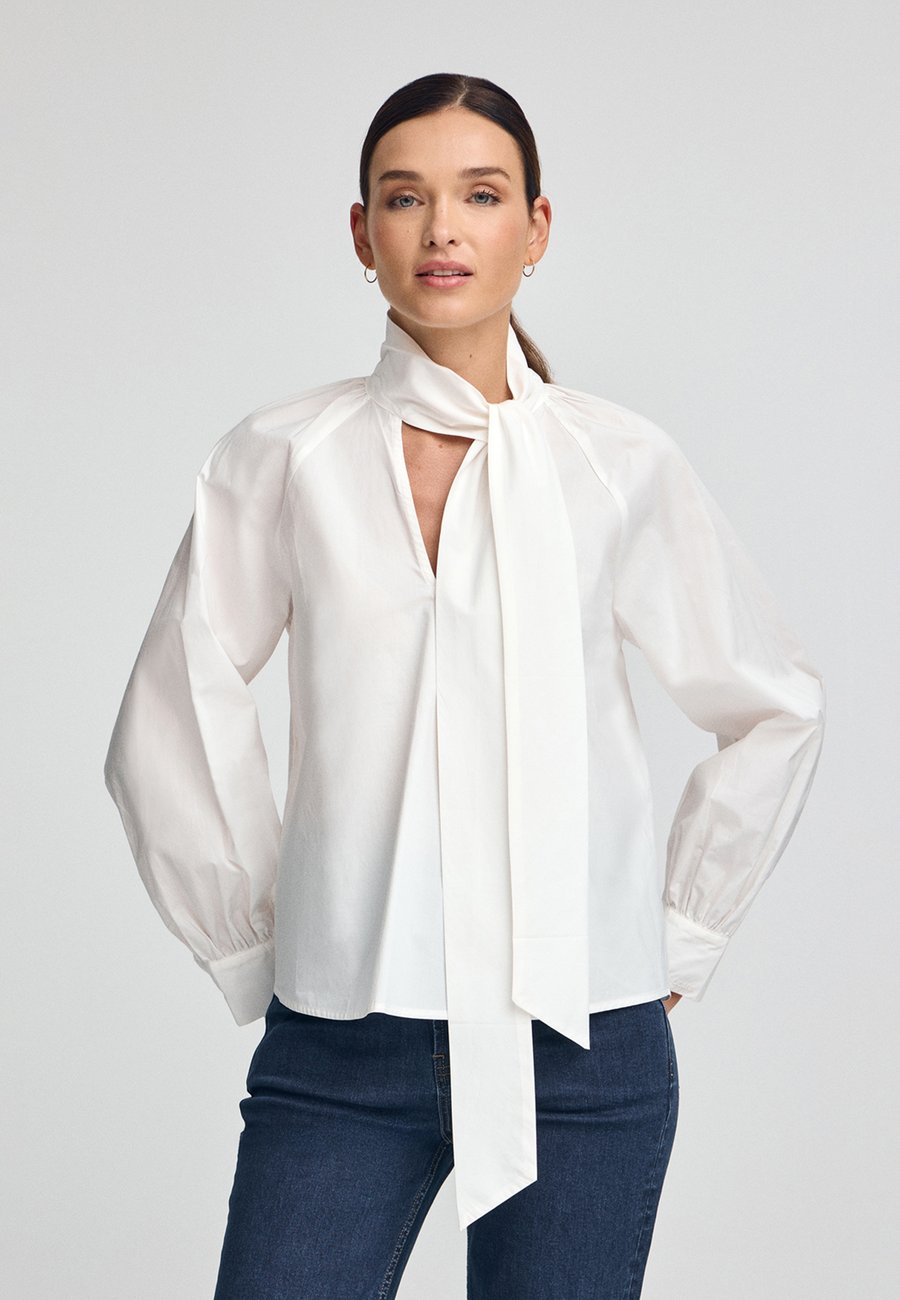 Блуза Polo Club Blouse, White
Блуза Polo Club Blouse, White
