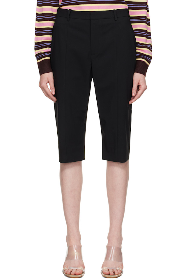 Шорты Melvin Capri Sandy Liang, черный
Шорты Melvin Capri Sandy Liang, черный