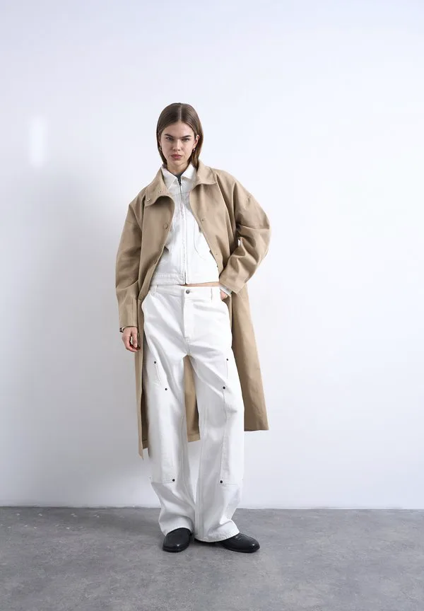 Алый тренчкот Topshop, Beige
Алый тренчкот Topshop, Beige