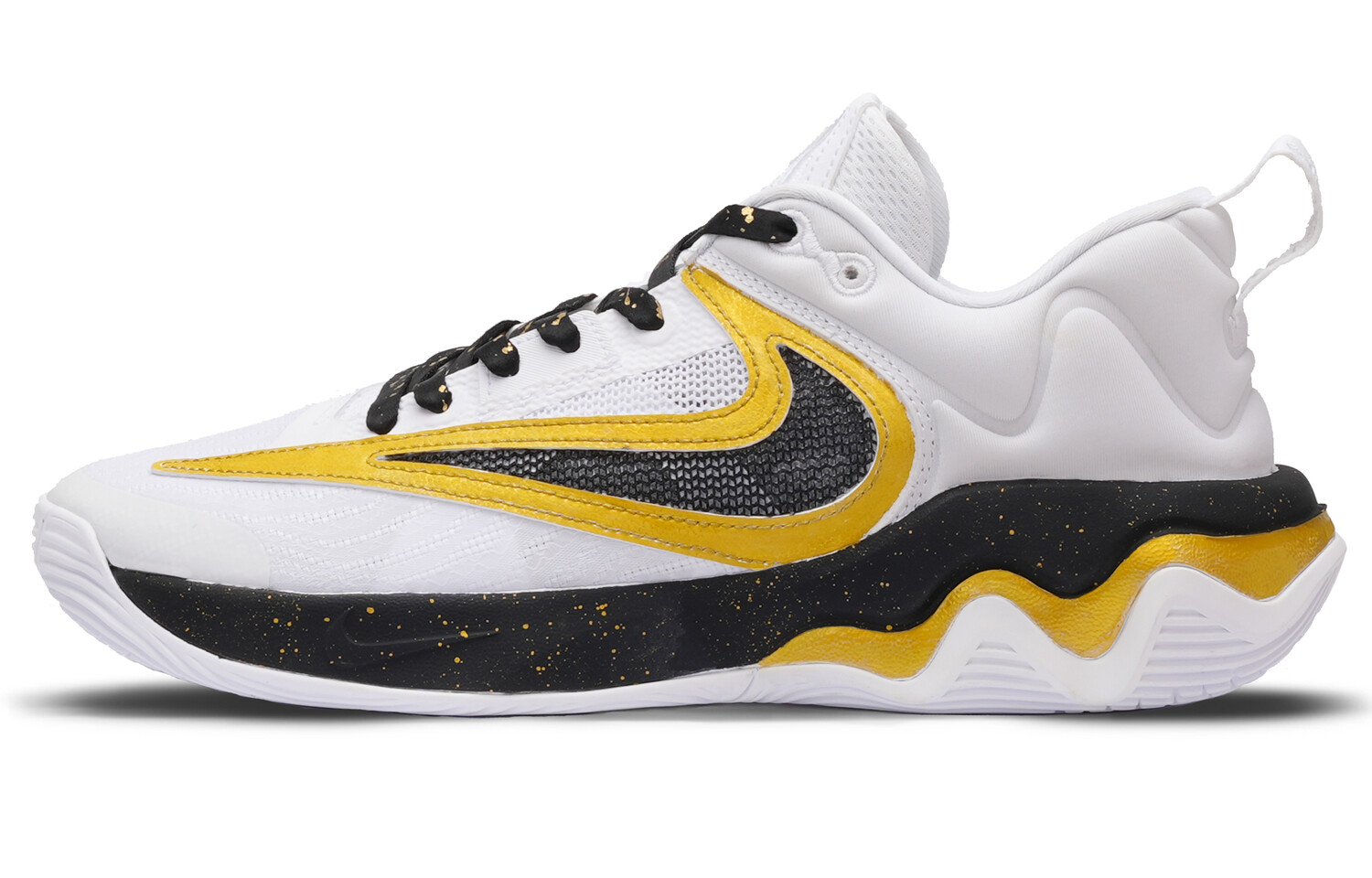 Баскетбольные кроссовки Giannis Immortality Basketball Shoes Men Low-Top White/Gold/Black Nike
Баскетбольные кроссовки Giannis Immortality Basketball Shoes Men Low-Top White/Gold/Black Nike