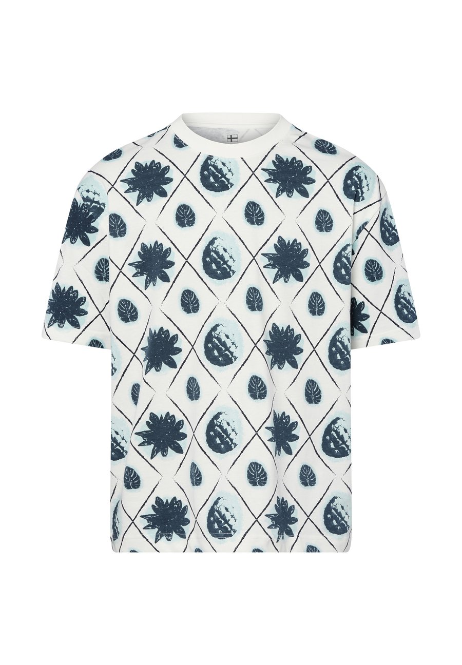 Футболка Nils Sundström Print T-shirt, Ecru/Mehrfarbig/Blue, Синий, Футболка Nils Sundström Print T-shirt, Ecru/Mehrfarbig/Blue
Футболка Nils Sundström Print T-shirt, Ecru/Mehrfarbig/Blue, Синий, Футболка Nils Sundström Print T-shirt, Ecru/Mehrfarbig/Blue