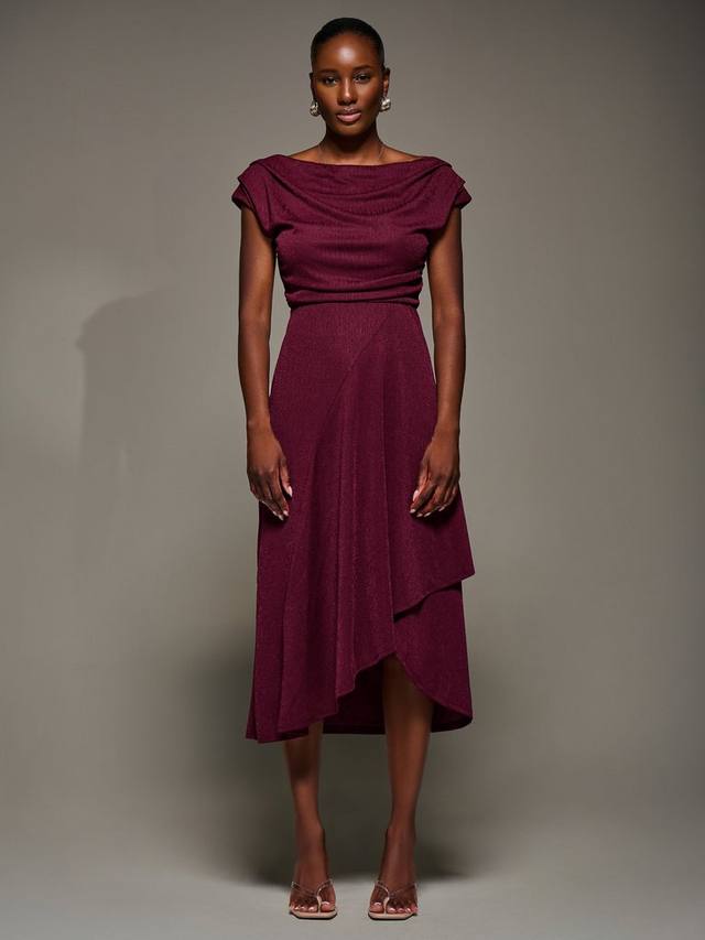 Платье миди с драпированным капюшоном Jolie Moi, Burgundy
Платье миди с драпированным капюшоном Jolie Moi, Burgundy