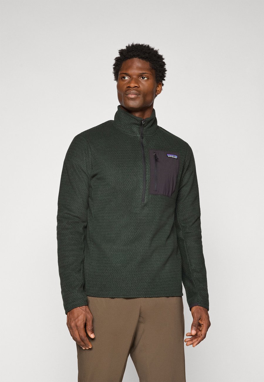Джемпер Patagonia R1 AIR ZIP NECK, Old Growth Green/Dark Green
Джемпер Patagonia R1 AIR ZIP NECK, Old Growth Green/Dark Green