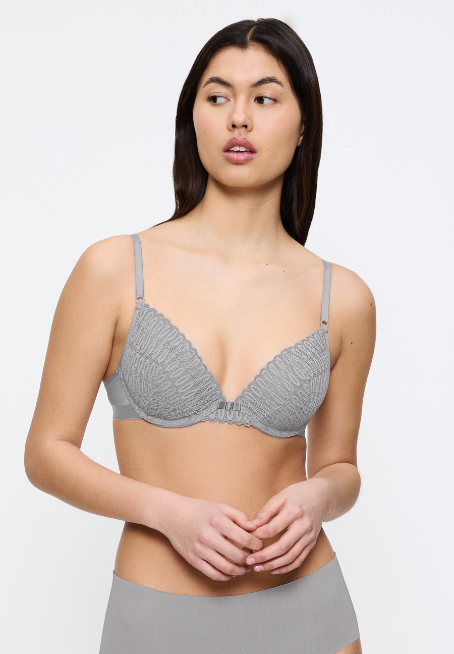 Бюстгальтер Triumph Underwired bra, Grey Shadow/Grey
Бюстгальтер Triumph Underwired bra, Grey Shadow/Grey
