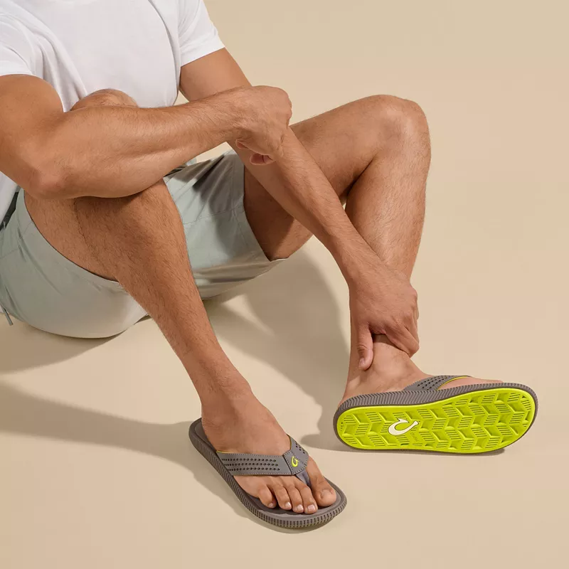 Мужские сандалии OluKai Ulele, графит
Мужские сандалии OluKai Ulele, графит