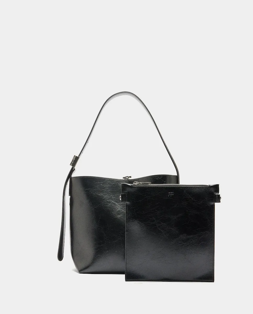 Сумка через плечо с застежкой на молнии и Съемная косметичка, однотонная Parfois, черный
Сумка через плечо с застежкой на молнии и Съемная косметичка, однотонная Parfois, черный