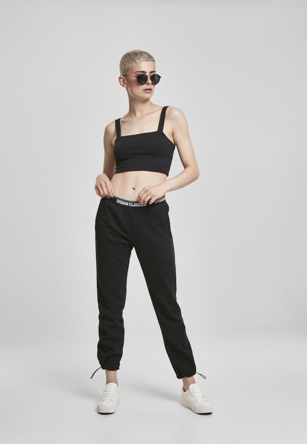 Топ Urban Classics, черно-белый
Топ Urban Classics, черно-белый