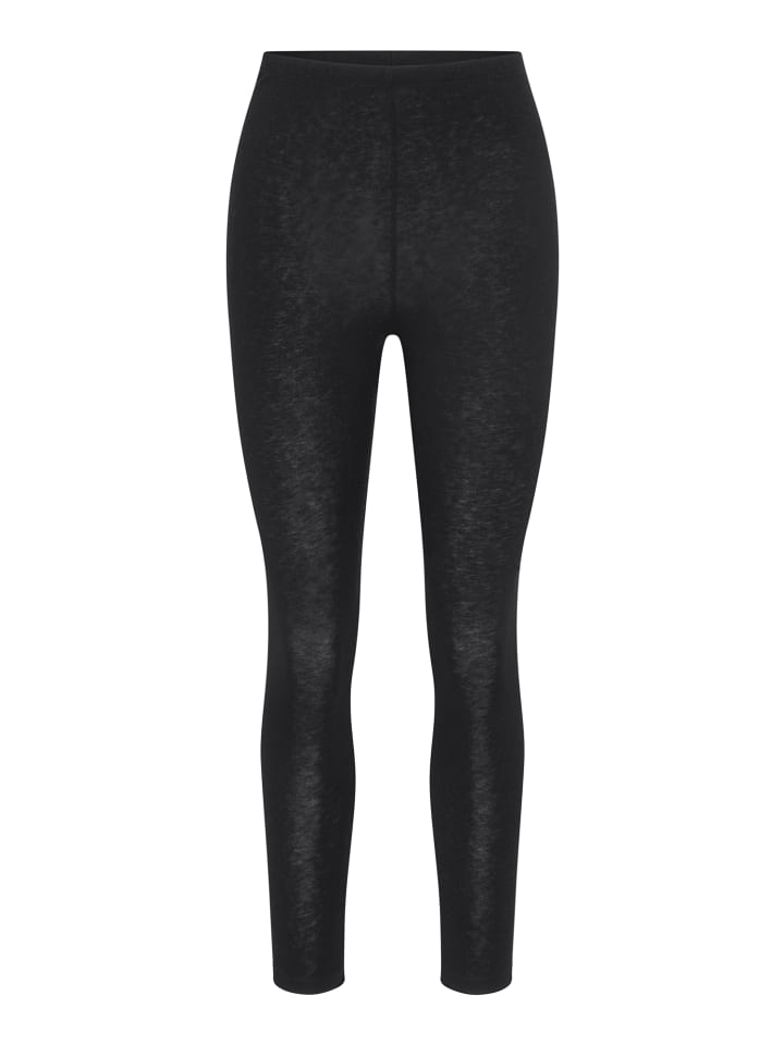 Пижамные шорты Beauty Layers в черном цвете Triumph
Пижамные шорты Beauty Layers в черном цвете Triumph