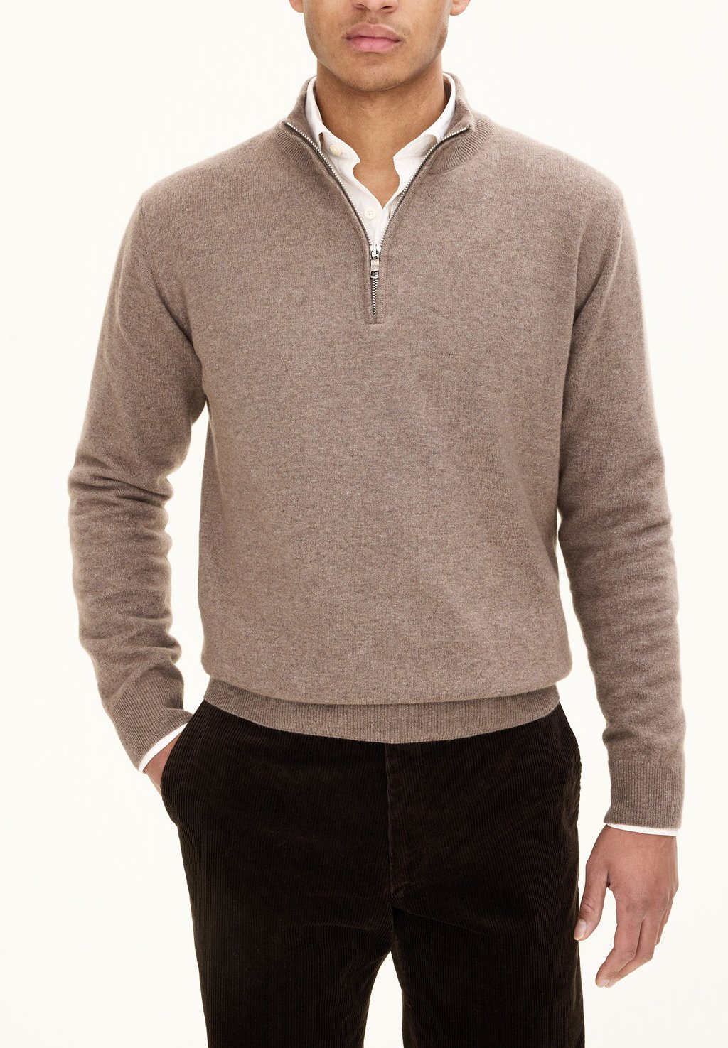 Свитер PATTON Oscar Jacobson, бежевый
Свитер PATTON Oscar Jacobson, бежевый