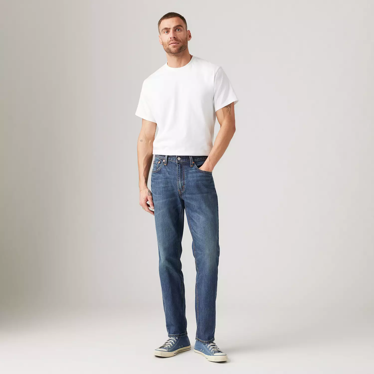 Спортивные мужские джинсы зауженного кроя 541 Levi's, цвет Future Self - Dark Wash - Stretch
Спортивные мужские джинсы зауженного кроя 541 Levi's, цвет Future Self - Dark Wash - Stretch