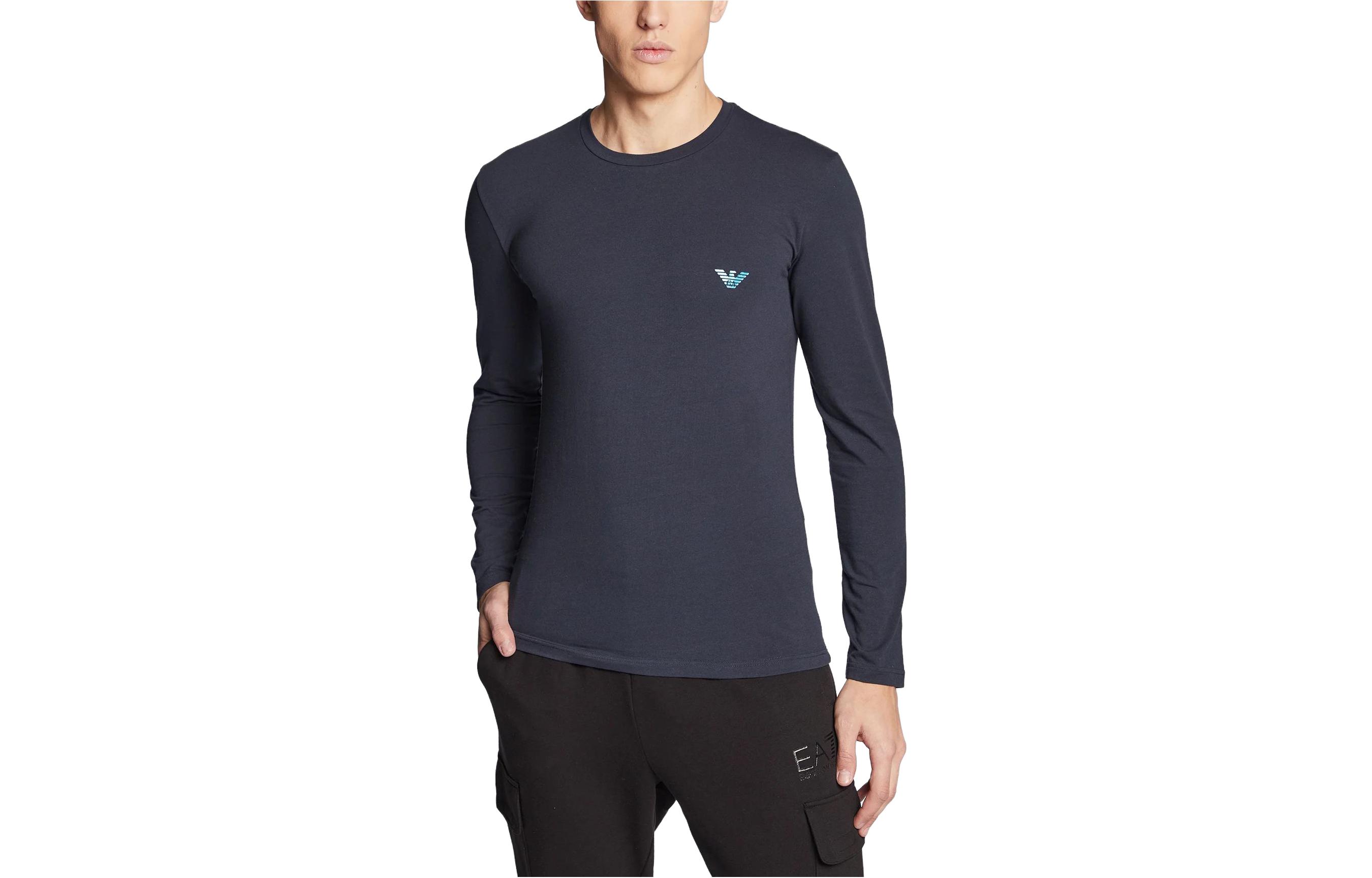 Свитшот мужской темно-синий EMPORIO ARMANI
Свитшот мужской темно-синий EMPORIO ARMANI