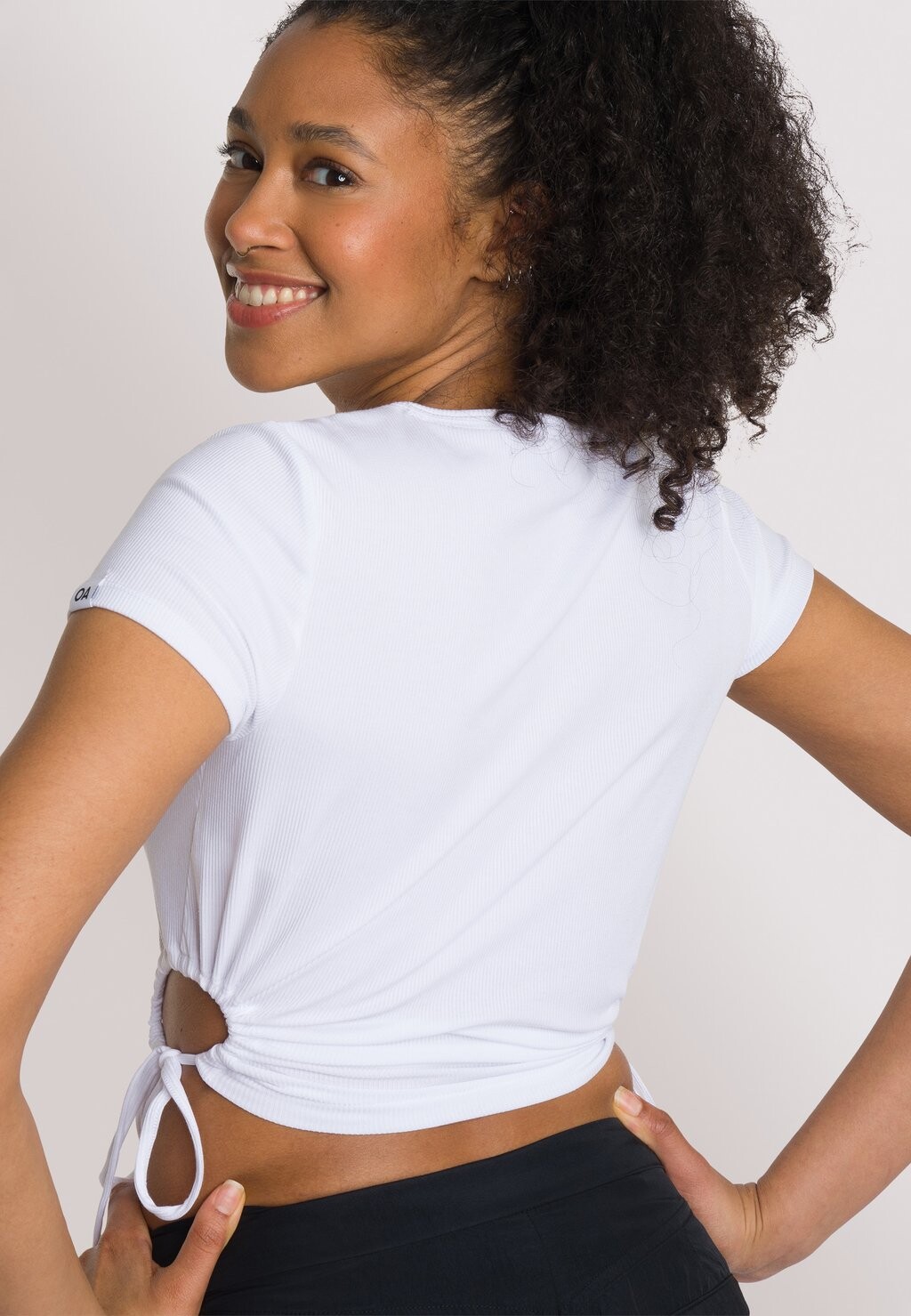 Спортивная футболка VENUS OCEANSAPART, белый
Спортивная футболка VENUS OCEANSAPART, белый