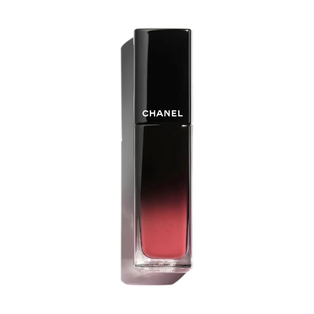 Стойкая, блестящая жидкая помада ROUGE ALLURE LAQUE Chanel, цвет ultimate 5.5ml
Стойкая, блестящая жидкая помада ROUGE ALLURE LAQUE Chanel, цвет ultimate 5.5ml
