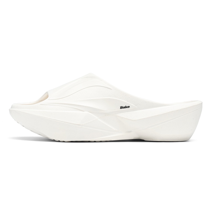 BAKE Скользостойкие антибактериальные шлепанцы мужские белые, цвет White
BAKE Скользостойкие антибактериальные шлепанцы мужские белые, цвет White