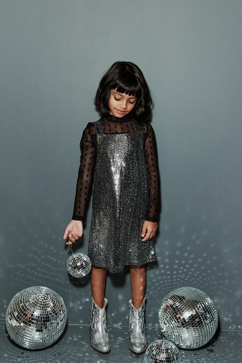 Серебристый/черный топ из сетки с пайетками и в горошек Next, черный
Серебристый/черный топ из сетки с пайетками и в горошек Next, черный