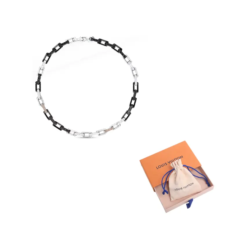 LOUIS VUITTON Кристальные ожерелья мужские silver
LOUIS VUITTON Кристальные ожерелья мужские silver