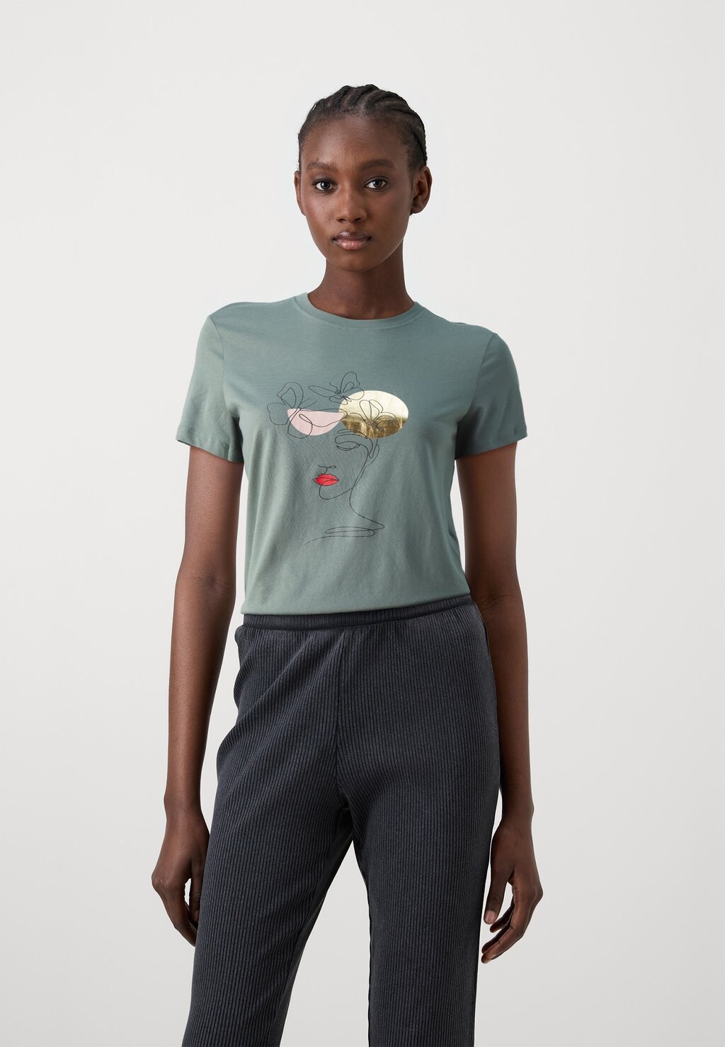 Футболка с принтом ONLKITA LIFE ONLY, зеленый
Футболка с принтом ONLKITA LIFE ONLY, зеленый