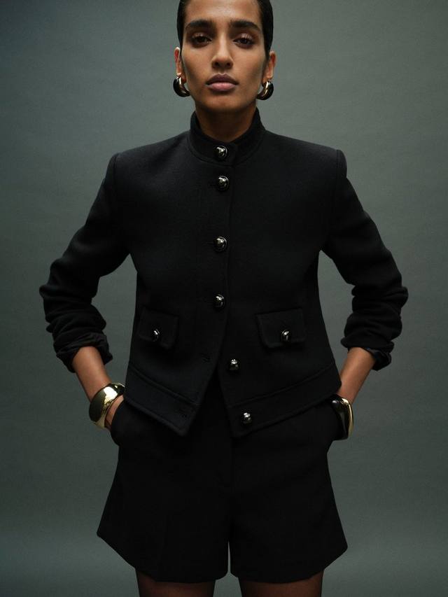 Куртка Claudia Jewel с пуговицами Mango, Black
Куртка Claudia Jewel с пуговицами Mango, Black