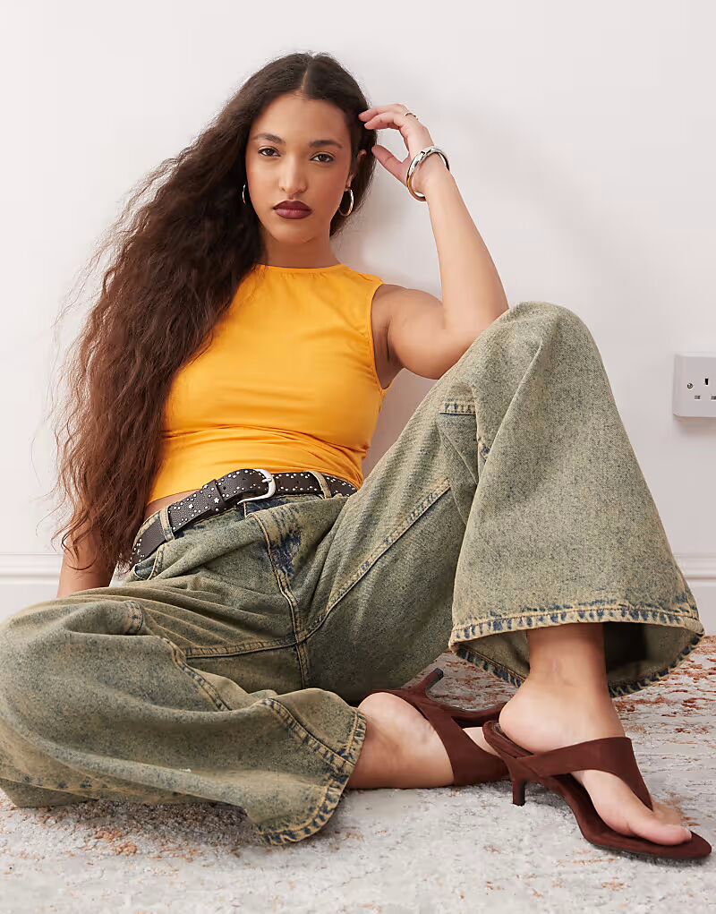 Майка Motel runaba с открытой спиной в выцветшем оранжевом цвете
Майка Motel runaba с открытой спиной в выцветшем оранжевом цвете