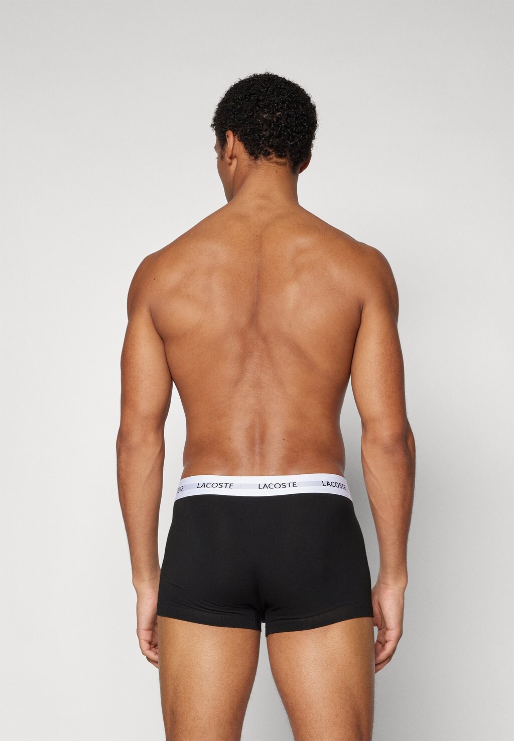 Боксеры 3 PACK Lacoste, черный
Боксеры 3 PACK Lacoste, черный
