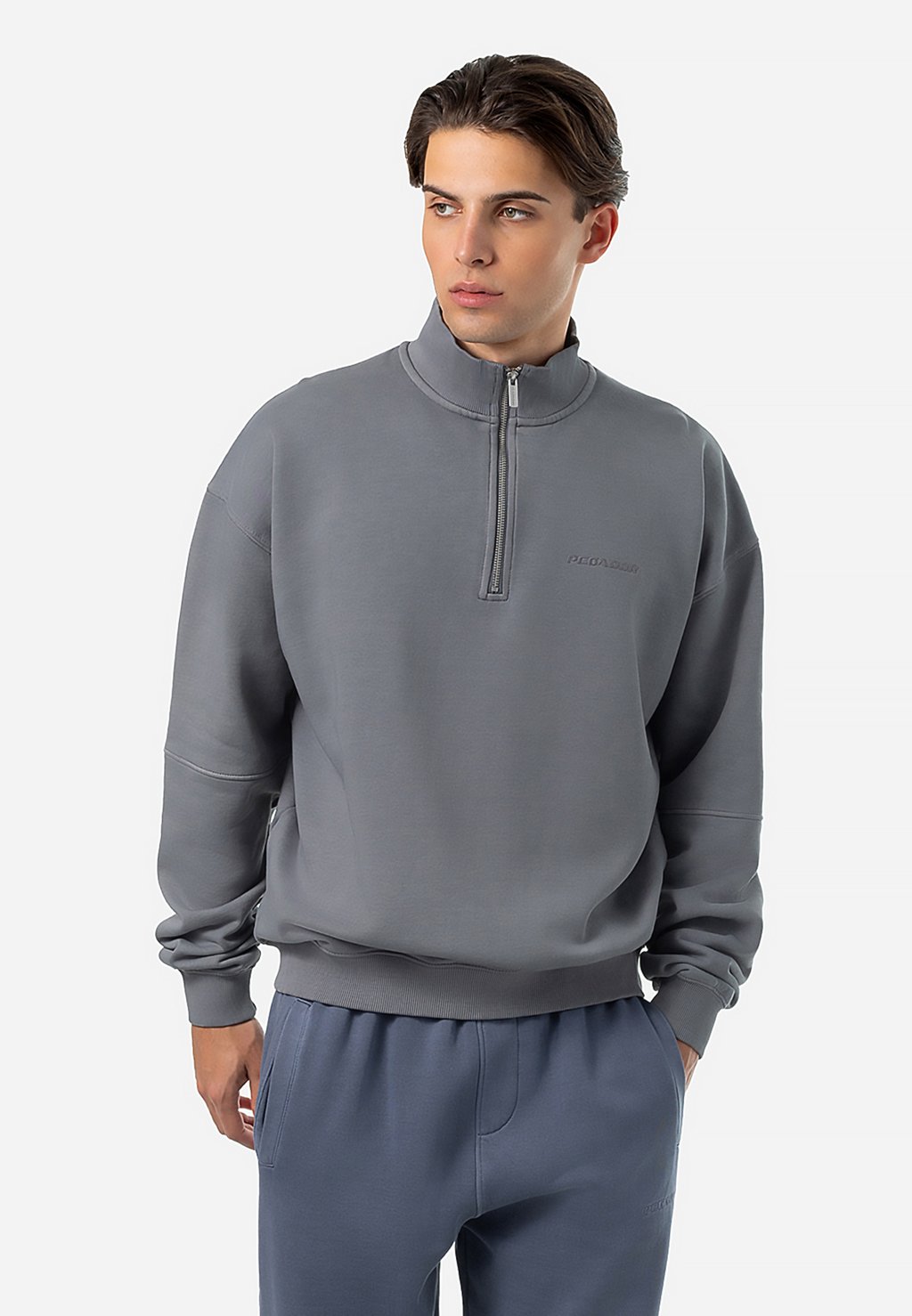 Толстовка LOGO OVERSIZED HALFZIP Pegador, темно-серый
Толстовка LOGO OVERSIZED HALFZIP Pegador, темно-серый