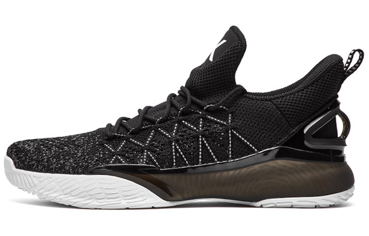 Баскетбольные кроссовки Light Cavalry 3 мужские с низким верхом, черные/белые Anta
Баскетбольные кроссовки Light Cavalry 3 мужские с низким верхом, черные/белые Anta