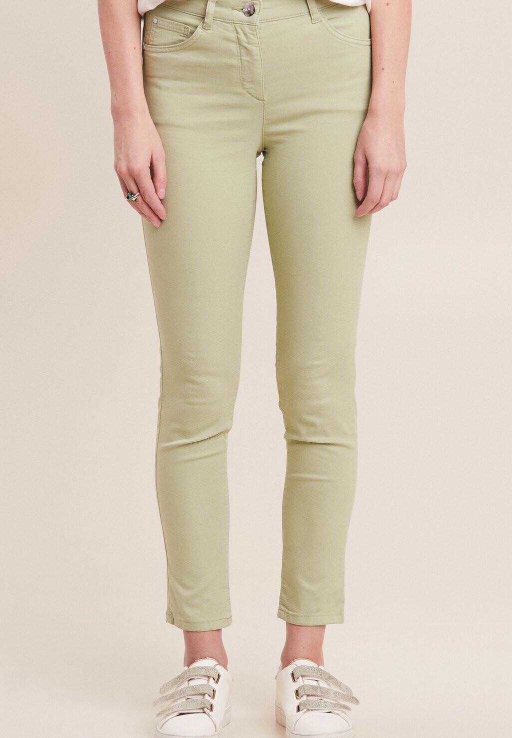 Брюки 5 Pocket Breal, оливковый
Брюки 5 Pocket Breal, оливковый